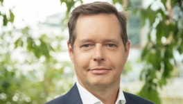 阿克苏诺贝尔高层人事调整