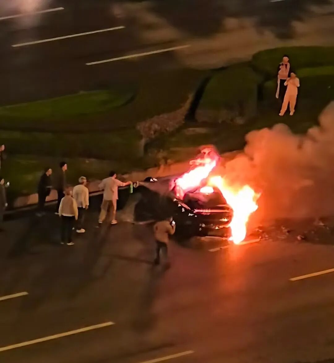 1人遇难!一辆小米SU7起火 “电车”危机来临……