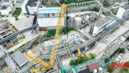 湖南石化17万吨环氧树脂项目核心设备成功吊装！