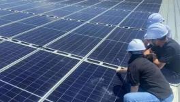 强强联合！全球首个柔性连接BIPV彩涂屋面项目铺装成功！