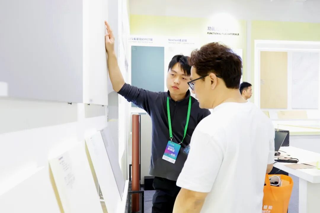 邦弗特亮相临沂全屋定制展首日：解锁板材新价值
