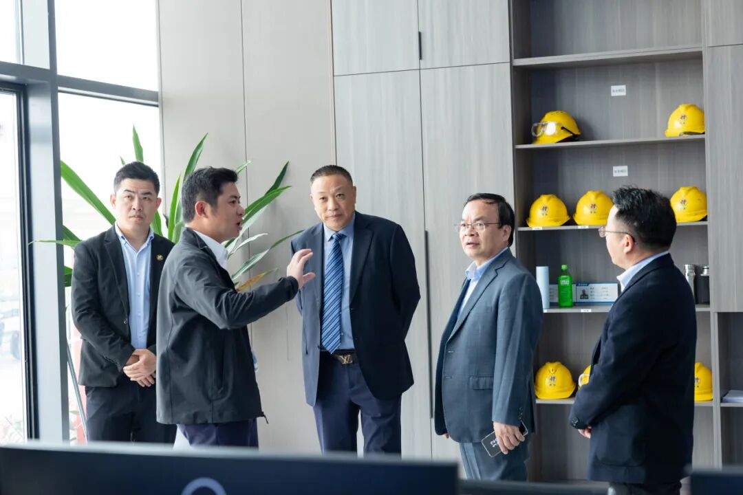 巴德士董事长方学平 行走进恒和永盛 刘展威热情接待