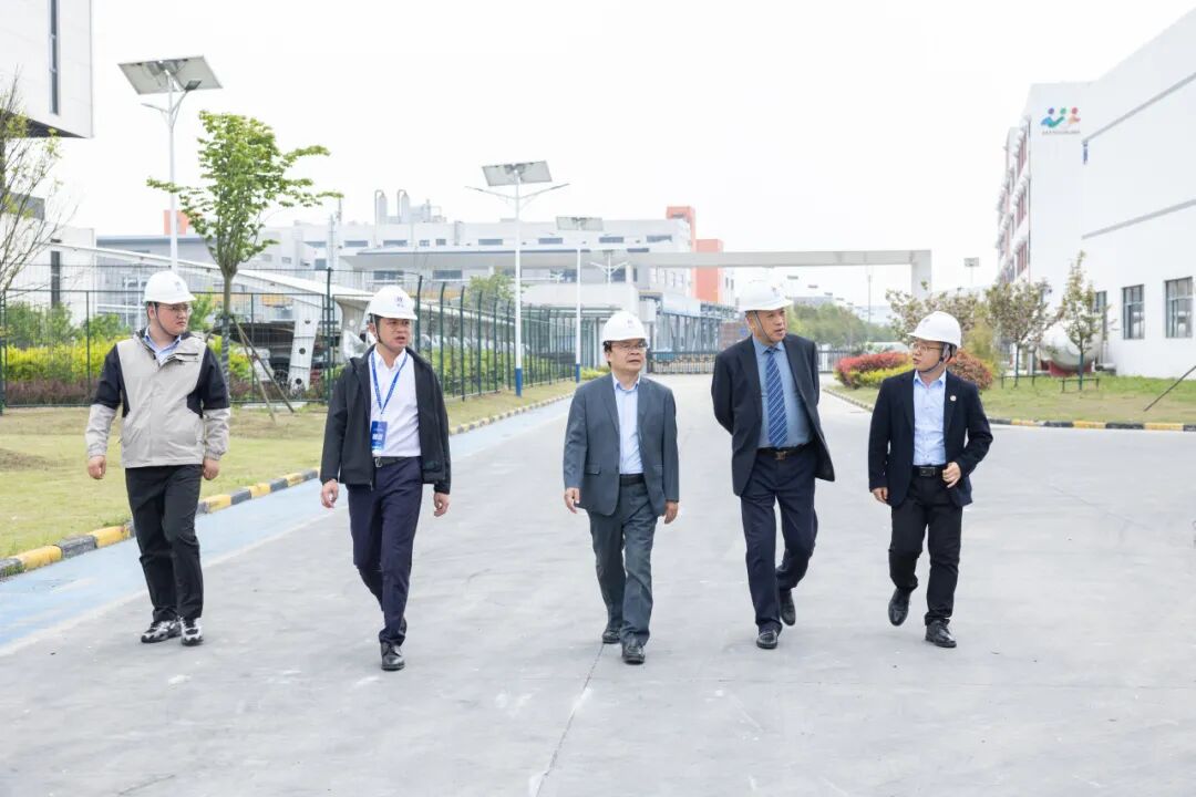 巴德士董事长方学平 行走进恒和永盛 刘展威热情接待