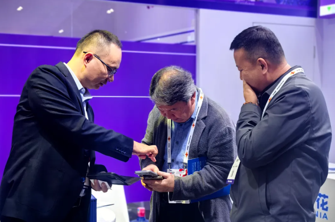 紫荆花首次亮相2026集装箱联运亚洲展，超强环氧漆重磅登场