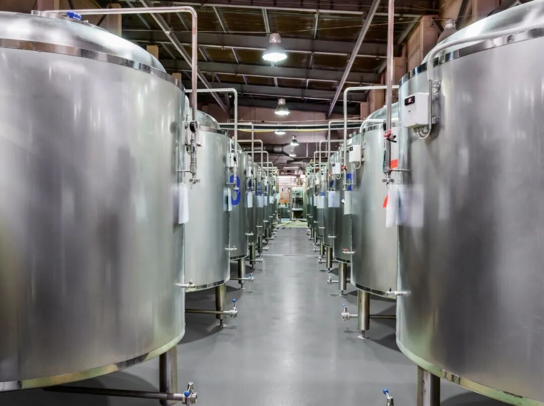 立邦中标泸州老窖智能酿造技改地坪项目