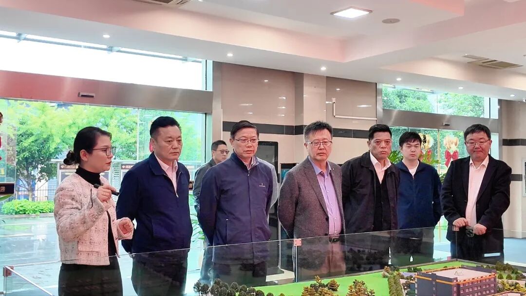江苏省钢铁服务业协会参访江苏冠军集团