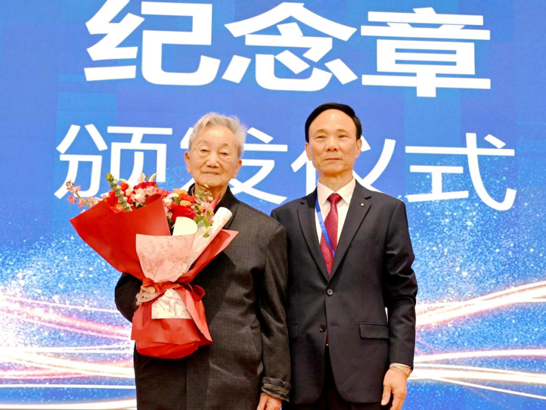 安徽菱湖漆70周年盛典圆满落幕，共启百年新征程